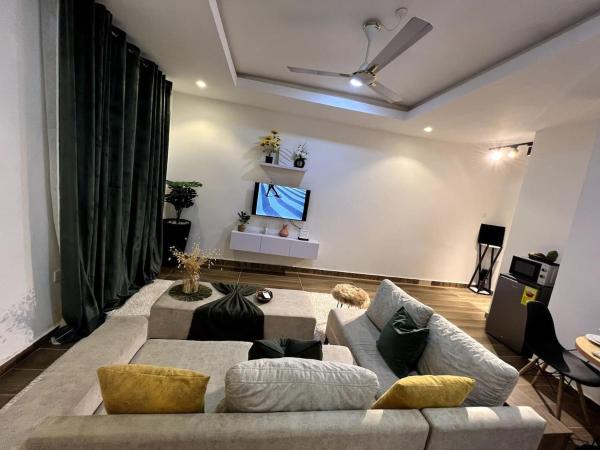 Cozy minimal suite, Забронировать  Аккра Greater Accra