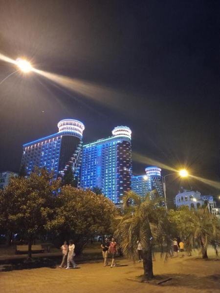 GRAND APARTAMENTS ORBi SEA TOWERS, Забронировать  Батуми Аджария
