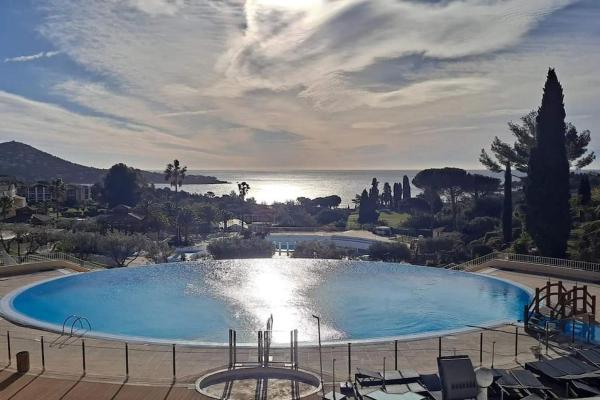 Village Cap Esterel, P2 face golf et mer, Забронировать  СПА-отели Var coast, SPA-услуги