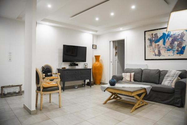 chambre et salle de bain privée chez l habitant Nina, Забронировать  Шампиньи-сюр-Марн Val de Marne