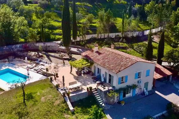 Amazing Villa with panoramic view in Seillans, Забронировать  Сейан Холмы Файанс