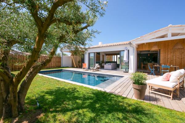 Villa d\architecte avec Piscine chauffée et jardin, Забронировать  Ривду-Плаж 