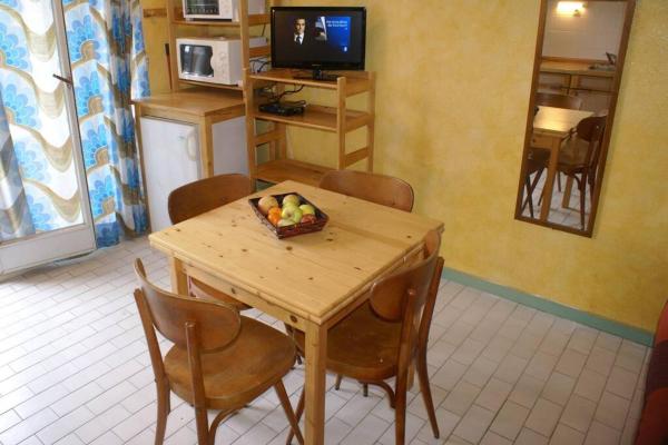 Villa 12, Port Vénus au village naturiste, Забронировать  Кап-д'Агд Hérault
