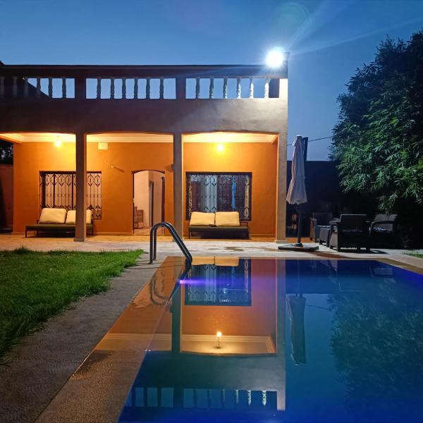 Villa Ama, Забронировать  Марракеш Марракеш-Тенсифт-Эль-Хауз
