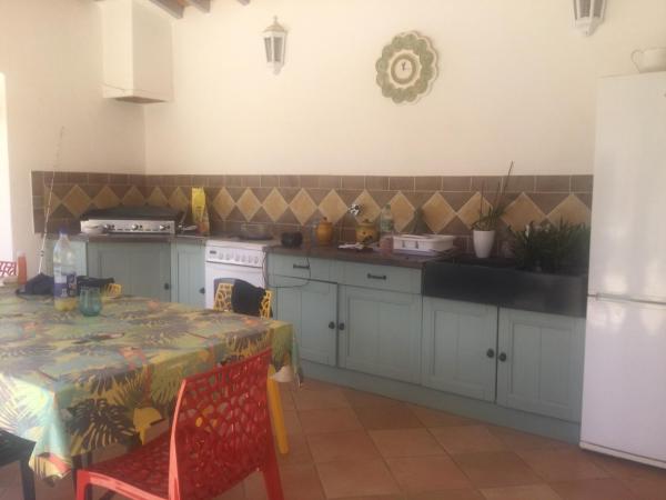 Villa sur Bandol, Забронировать  Отели Bandol Wine Route с парковкой, Парковка