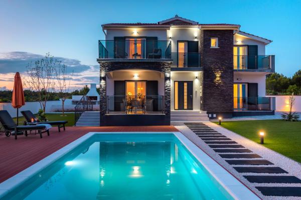 Villa Luna Luxury apartment, Забронировать  Скрадин 