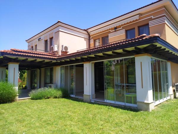 Green Line Villa Sozopol, Забронировать  Отели Созополь с парковкой, Парковка
