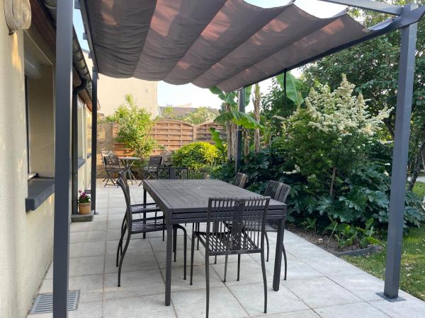 À 900M de lentrée du Circuit des 24 heures, Забронировать  Ле-Ман Sarthe, рядом с Торгово-выставочный центр города Ле-Ман