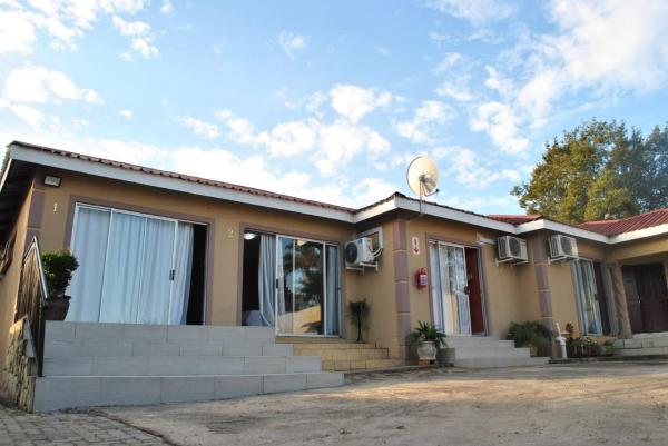 7th Dimension Guesthouse, Забронировать  Зееруст Северо-Западная провинция