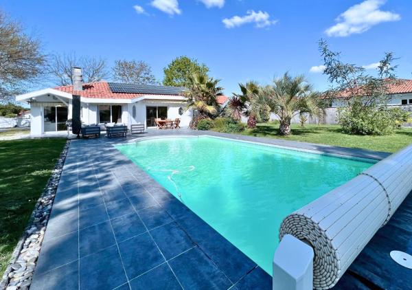 La Villa Capucine, Забронировать  Отели Бискарросс с парковкой, Парковка