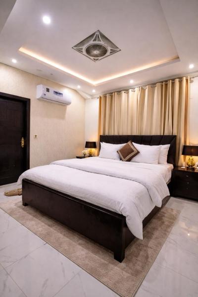 LMY Residency - Bahria Town Lahore, Забронировать  Отели Лахра с завтраком, Завтраки
