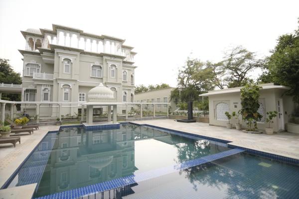 The Tiger Villa Ranthambore ATD India Group, Забронировать  Отели штата Раджастхана с бассейном, Бассейн