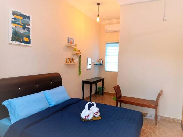 BASAR HOUSE SUITES RHU 10/ PENARIK, Забронировать  Kampong Ru Sepuloh Тренгану