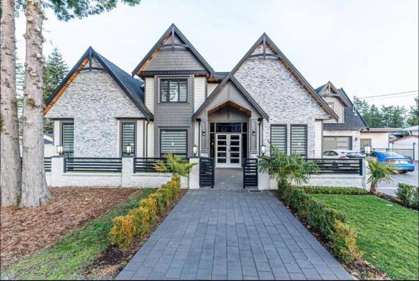 T&T Lodge, Забронировать  Суррей Lower Mainland British Columbia