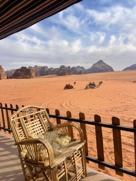 Wadi Rum Star Camp, Забронировать Шатёр Отели мухафаза Акабы с парковкой, Парковка