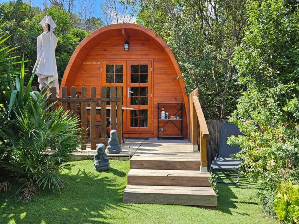 Ma cabane au fond du jardin, Забронировать  Отели South Corsica с парковкой, Парковка