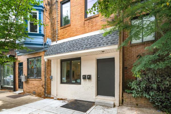 2BR in Heart of Queen Village - walk to everything, Забронировать  Филадельфия Philadelphia Metropolitan Area
