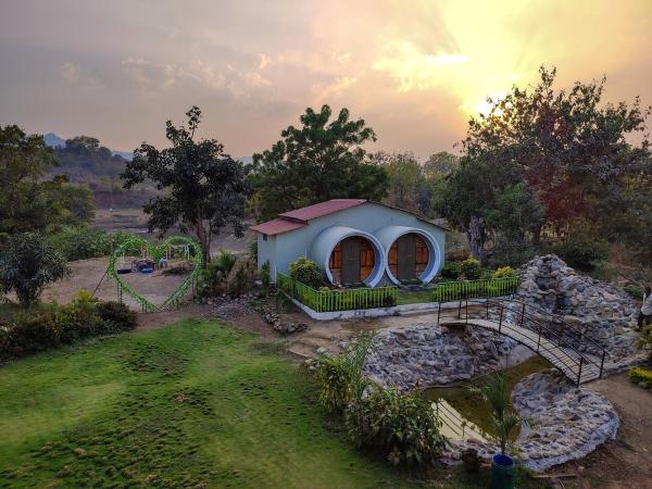 Van Vagdo Resort, Забронировать  Гарудешвар штат Гуджарат