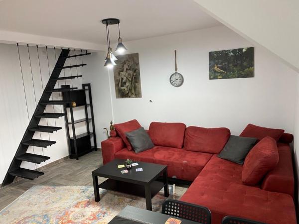 Dvosobni apartmani KopaNiK, Kopaonik, Забронировать  Отели Горного массива Копаоник с парковкой, Парковка
