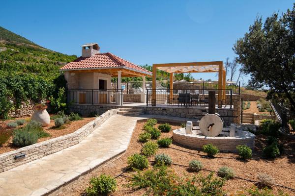 Beachfront Apartments Vala with a swimming pool