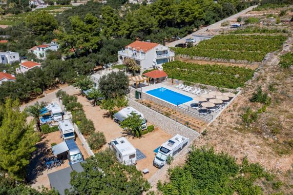 Beachfront Apartments Vala with a swimming pool
