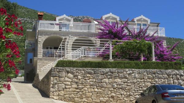 Beachfront Apartments Vala with a swimming pool