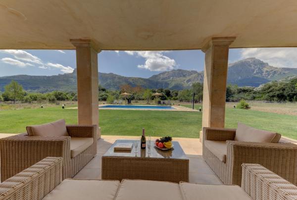 Villa Vall Den March II, Забронировать  Польенса Майорка