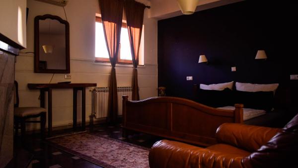 Hostel Mornar, Забронировать  Велика-Кладуша Федерация Боснии и Герцеговины