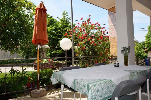 Apartments in Starigrad-Paklenica 6819, Забронировать Апартаменты/квартира Отели Starigrad-Paklenica Riviera с парковкой, Парковка