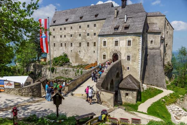 Burg Altpernstein, Забронировать  Untermicheldorf Верхняя Австрия