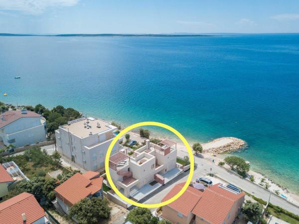 Villas Katja & Hana by Pag tours, Забронировать  Колан Остров Паг