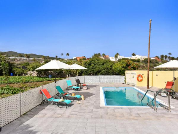Villa in Ingenio with Private Pool, Забронировать  Инхенио Гран-Канария
