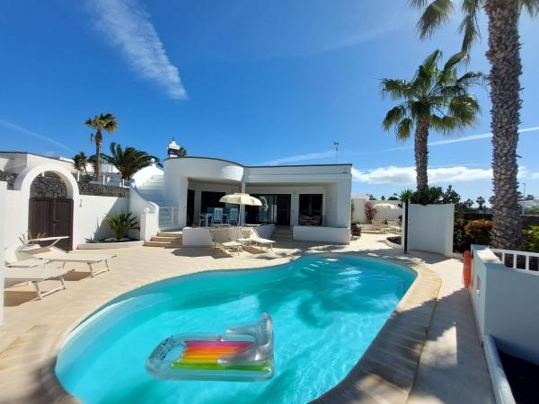 Sol y Luna Room & Suite Lanzarote Holidays - Heated pool, Забронировать  Плайя-Бланка Лансароте, рядом с Гора Роха