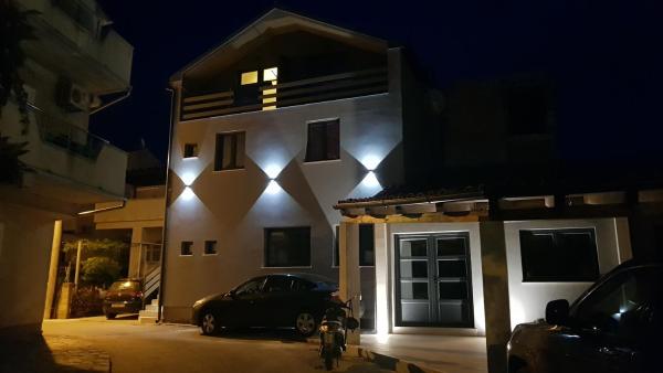 Elizabeta Deluxe Rooms, Забронировать  Биоград-на-Мору Задарская жупания
