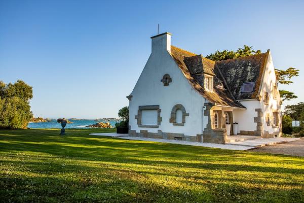 Villa charmante à Roscoff avec vue sur la mer, Забронировать  Роскоф Finistère, рядом с Пляж г.Лабер