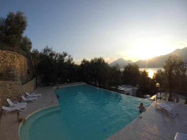 Holiday Mantovani, Забронировать  Бренцоне-суль-Гарда Garda Veneto