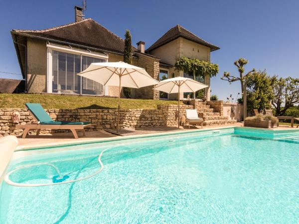 Villa with Pool in Corrèze, Забронировать  Сен-Бонне-ла-Ривьер Аквитания