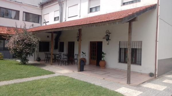Eluney Hotel