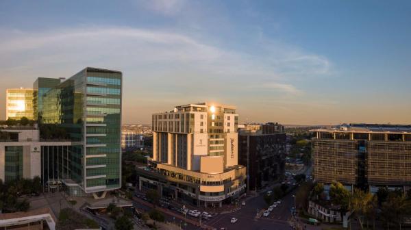 Radisson Blu Gautrain Hotel, Sandton Johannesburg