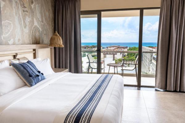 Hotel Indigo Playa del Carmen by IHG