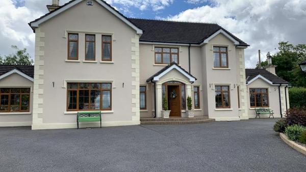 Mayrone House B&B