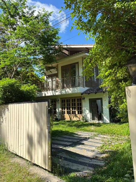 Santi Villa Wat Seree, Забронировать  Пханган Ко-Панган