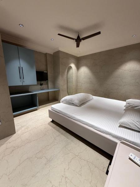 Hotel Rajjog, Забронировать  Мумбай Mumbai Region