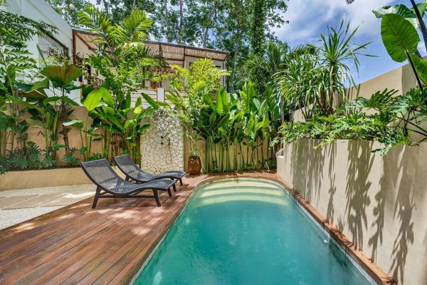 Villa Lucia Tropical 2BR Private Pool in Uluwatu, Забронировать  Куала-Лумпур провинция Бали