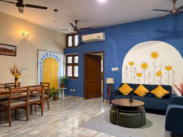 Entire 4BHK Villa with a Colour Pop kids Room, Забронировать  Джайпур Jaipur Region