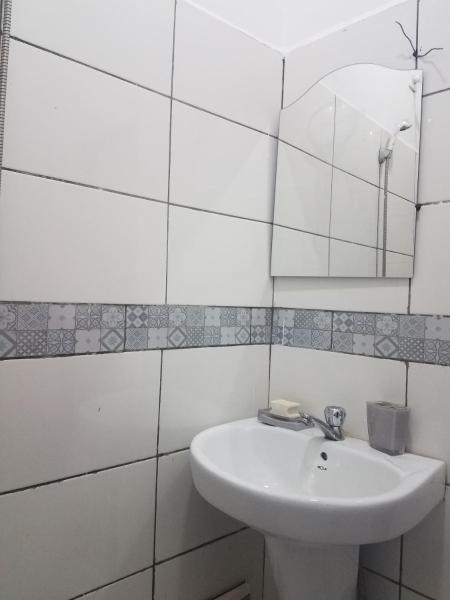 Belvys Home, Забронировать  Яунде Mfoundi