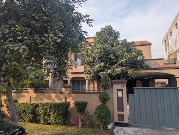 Lake City Villa