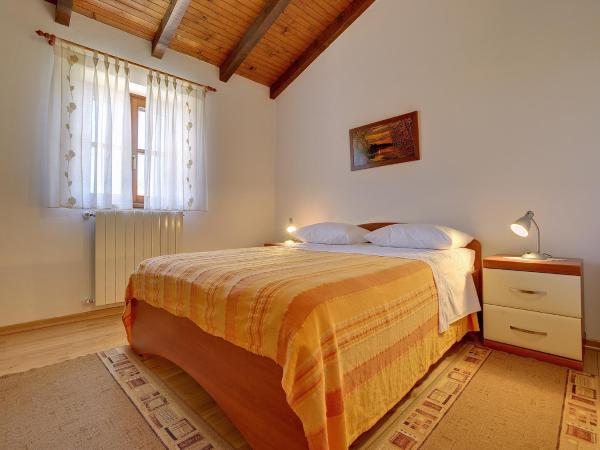 Villa in Cehici with Private Pool & Terrace