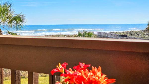 "Casatawaves" Ocean View Villa Awesome Resort Pools! Trolley, Забронировать  Отели Кокина-Гейблс с парковкой, Парковка