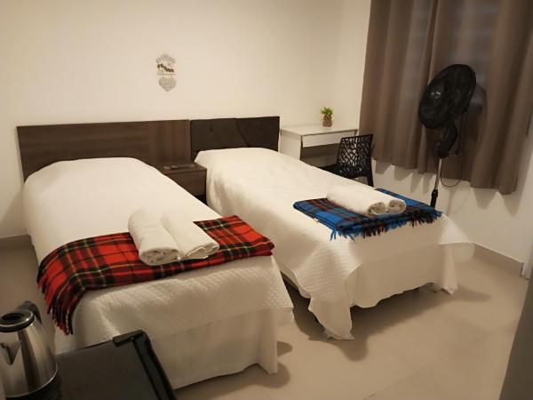 Hospedagem Otto Saúde Complexo Anchieta Imgrantes Prox a ExpoSP Aeroporto Congonhas Cursino Zoosafari Shop Plaza Sul, Забронировать  Бра Сан-Пауло